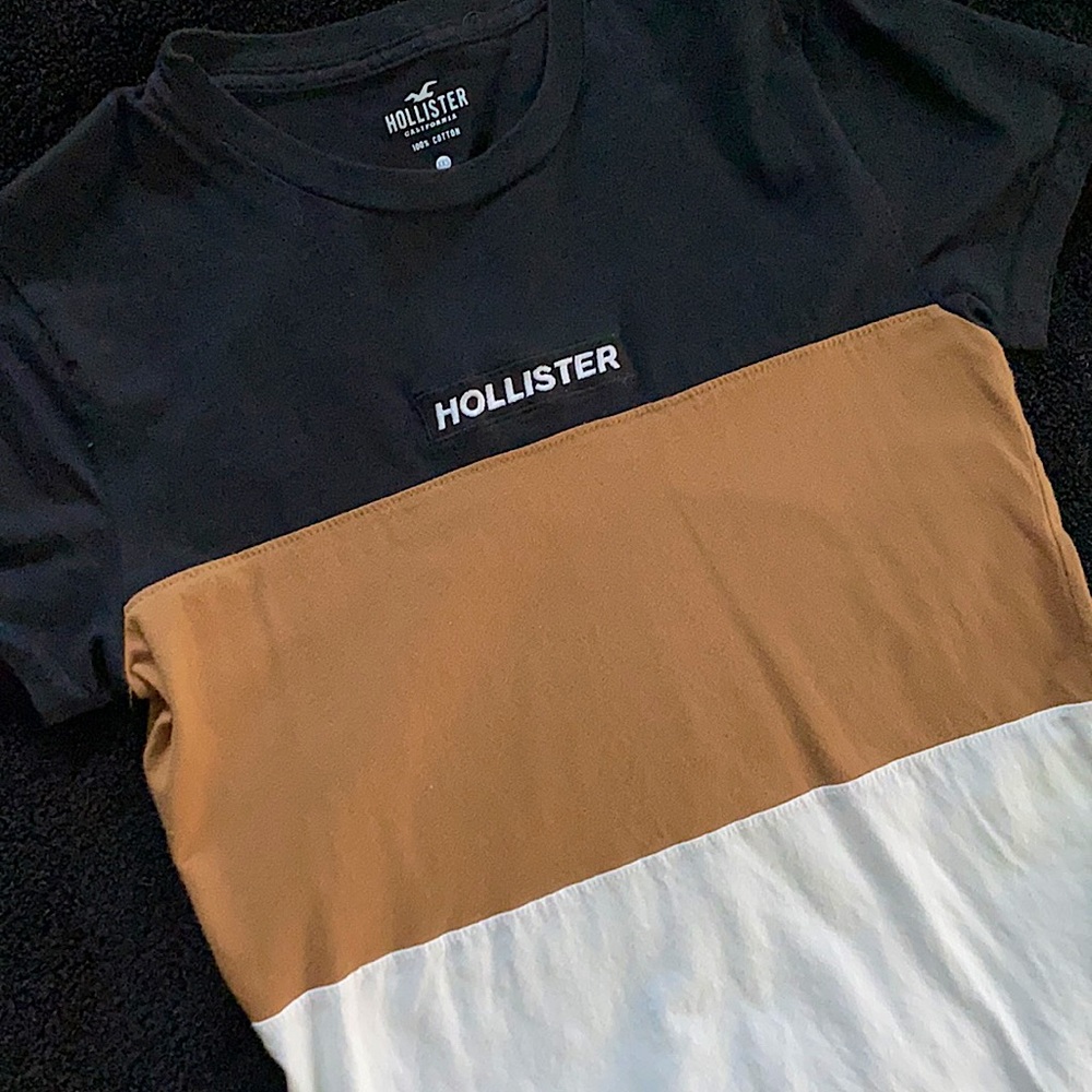 Hollister Tee
